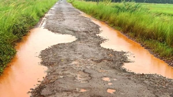 DHAMNAGAR-FALAPUR RASTA MARAMATI KARAJAU