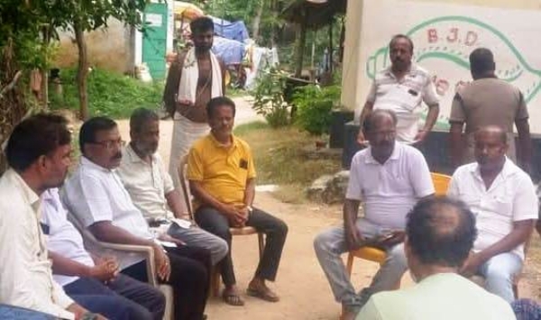 MRUTAKANKA PARIBAR KU BHETILE BIDHAYAK