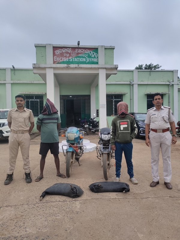 ଦେଶି ମଦ ଚାଲାଣ ବେଳେ ଚଢାଉ,୨ ଗିରଫ