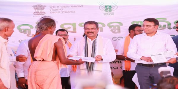 ବିକଶିତ କୃଷି ସଂକଳ୍ପ ଅଭିଯାନ’ରେ କୃଷି ରଥର ଶୁଭାରମ୍ଭ