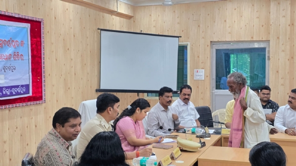 ସୋନପୁର ବ୍ଲକ ସ୍ତରୀୟ ଜିଲ୍ଲାପାଳ ଓ ଆରକ୍ଷୀ ଅଧିକ୍ଷକଙ୍କ ଯୁଗ୍ମ ଅଭିଯୋଗ ଶୁଣାଣି ଶିବିର : * ବିଭିନ୍ନ ୪୭ ଗୋଟି ଅଭିଯୋଗ ଦରଖାସ୍ତ  ଗ୍ରହଣ :