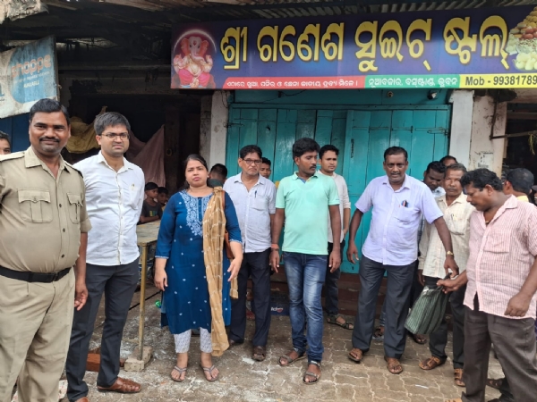 ଭୁବନରେ ଖାଦ୍ୟ ସୁରକ୍ଷା ଅଧିକାରୀଙ୍କ ଚଢ଼ଉ : ୯୦ କେଜି ବାସି ଖାଦ୍ୟ ନଷ୍ଟ କରାଗଲା, ୪ଟି ହୋଟେଲ ସିଲ୍