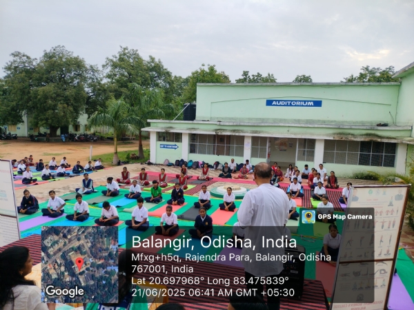 ଅନ୍ତର୍ଜାତୀୟ ଯୋଗ ଦିବସ ପରିପାଳିତ
