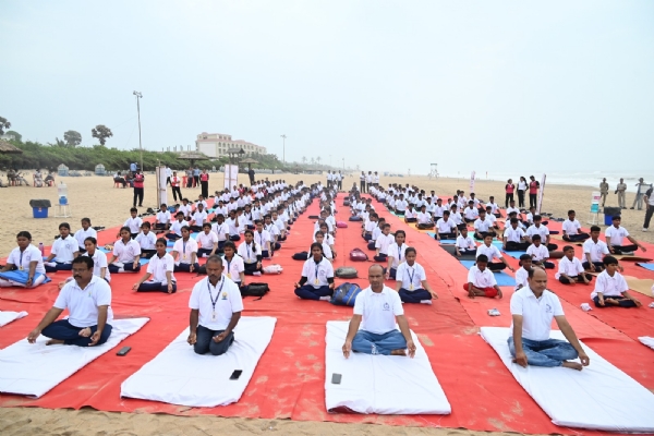 ପୁରୀ ବ୍ଲୁ ଫ୍ଲାଗ ବିଚରେ ଆନ୍ତର୍ଜାତୀୟ ଯୋଗ ଦିବସ ପାଳିତ