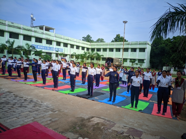 ଅନ୍ତର୍ଜାତୀୟ ଯୋଗ ଦିବସ ପରିପାଳିତ