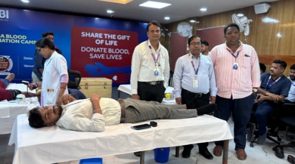 ଭାରତୀୟ ଷ୍ଟେଟ୍ ବ୍ୟାଙ୍କ ଆର୍ ବି ଓ ବଲାଙ୍ଗୀର ପକ୍ଷରୁ  ରକ୍ତଦାନ ଶିବିର