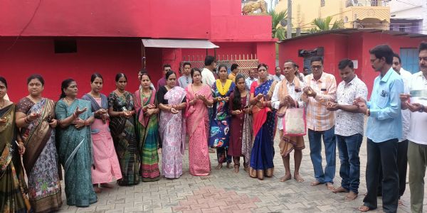 ଦୀପ ପ୍ରଜଳ୍ୱନ କରି ନବୀନଙ୍କ ଆଶୁ ଆରୋଗ୍ୟ କାମନା କଲା ଜୟପୁର ବିଜେଡି