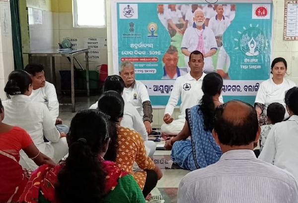 ଆୟୁଷ୍ମାନ ଆରୋଗ୍ୟ ମନ୍ଦିର, ଶାସ୍ତ୍ରୀ ନଗର ମଧ୍ୟରେ ଆନ୍ତର୍ଜାତିକ ଯୋଗ ଦିବସ ପାଳନ