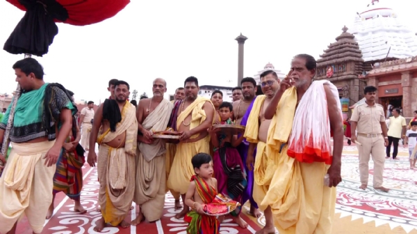 ଶ୍ରୀନଅରକୁ ବିଜେ ହେଲା ରାଜପ୍ରାସାଦ