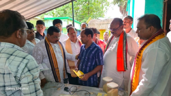 *ବିଧାନ ସଭା ଗୃହ କମିଟି (ଉପସ୍ଥାପନା)ର ସୁବର୍ଣ୍ଣପୁର ଗସ୍ତ*   - ଅସଂପୂର୍ଣ୍ଣ ଉନ୍ନୟନ ପ୍ରକଳ୍ପ କାର୍ଯ୍ୟକୁ ତ୍ୱରାନ୍ୱିତ କରିବାକୁ ପରାମର୍ଶ ।