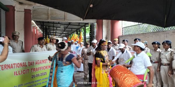 ଅନ୍ତର୍ଜାତୀୟ ନିଶା ଦ୍ରବ୍ୟର ଅପବ୍ୟବହାର ଓ ଅବ୍ୟଧ ଚଳନ ଦିବସସଚେତନତା ପଦଯାତ୍ରା ଅନୁଷ୍ଠିତ