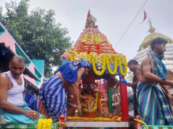 AKHANDALAMANI NKA PITHA
