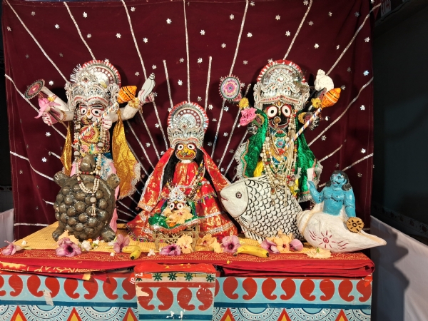 ବଲାଙ୍ଗିର  ବିଭିନ୍ନ  ମନ୍ଦିରରେ ଦିଅଁ ମାନଙ୍କ ଙ୍କ ଅବତାର