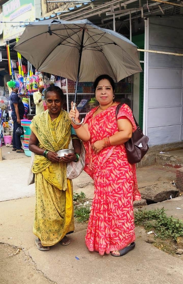 ଶ୍ରୀହରିନାମ ପ୍ରଚାର ସମିତି ପକ୍ଷରୁ ଛତା ବଣ୍ଟନ