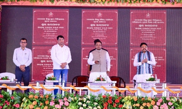 ମୁଖ୍ୟମନ୍ତ୍ରୀଙ୍କ ଦେବଗଡ଼ ଜିଲ୍ଲା ଗସ୍ତ : ୨୦୫ କୋଟି ଟଙ୍କା ବ୍ଯୟରେ  ‌‌ବିଭିନ୍ନ ଜନକଲ୍ୟାଣକାରୀ ପ୍ରକଳ୍ପର ଶୁଭ ଉଦ୍‍ଘାଟନ ଓ ଭିତ୍ତି ପ୍ରସ୍ତର ସ୍ଥାପନା