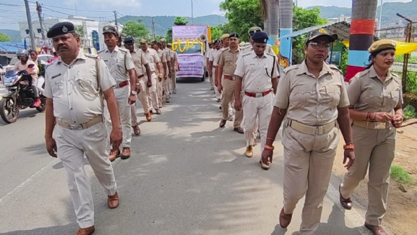 ନିଶାଦ୍ରବ୍ୟ ଓ ବିଷାକ୍ତ ମାଦକଦ୍ରବ୍ୟ ବିରୋଧରେ ସଚେତନତା ରଥର ଶୁଭାରମ୍ଭ   :