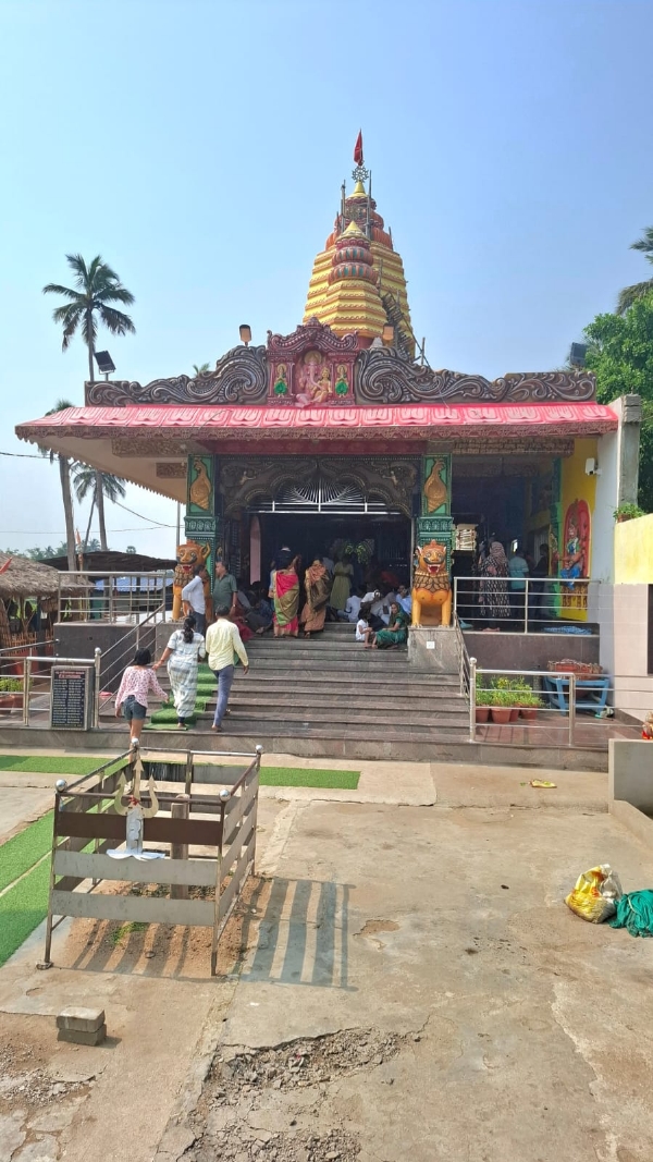 ବୀରନରସିଂହପୁର ମା ଦକ୍ଷିଣକାଳୀଙ୍କୁ ଦର୍ଶନ କଲେ ବ୍ରହ୍ମଗିରି ବିଧାୟିକା