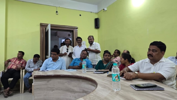 ତରଭା ପଞ୍ଚାୟତ ସମିତି ସଭା ଗୃହରେ ଜିଲ୍ଲାପାଳ ଓ ଆରକ୍ଷୀ ଅଧିକ୍ଷକ ସୁବର୍ଣ୍ଣପୁରଙ୍କ ଯୁଗ୍ମ ଅଭିଯୋଗ ଶୁଣାଣି ଶିବିର: