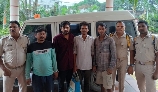 ନିଶା ସାମଗ୍ରୀ ଜବତ,  ୪ଗିରଫ