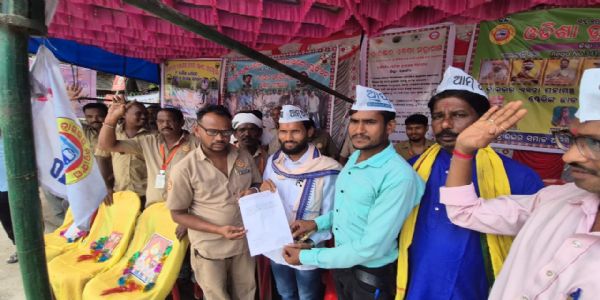 ଡ୍ରାଇଭର ମହାସଂଘର ଆନ୍ଦୋଳନକୁ ଆପ୍ ର ସମର୍ଥନ