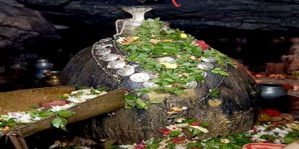 ଗୁପ୍ତେଶ୍ୱର ରେ ବୋଲ ବୋମ ଭକ୍ତ ଙ୍କ ଭିଡ଼