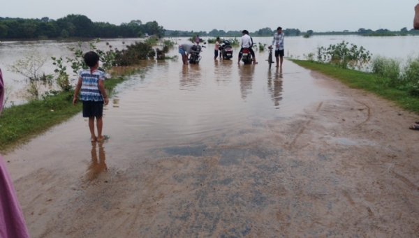 ବରୁଆଁ-କୃଷ୍ଣଦାସପୁର ମୁଖ୍ୟ ରାସ୍ତା ବିଚ୍ଛିନ୍ନ