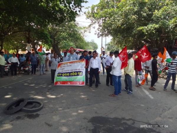 ପୁରୀ ରେ କୋର୍ଟ, ବ୍ୟାଙ୍କ, ଟ୍ରେନ, ବସ ଓ ଦୋକାନ ବନ୍ଦ