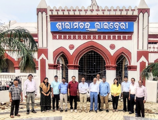 IIT, Kharagpur team visit Jublee library