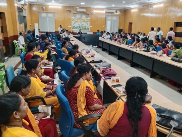 ସୁବର୍ଣ୍ଣପୁର ଜିଲ୍ଲାର ସ୍ୱଳ୍ପ ସଞ୍ଚୟ ସଂଗଠନ, ସୁବର୍ଣ୍ଣପୁରଙ୍କ ସୌଜନ୍ୟରେ ଆର୍ଥିକ ସ୍ୱାକ୍ଷରତା ଓ ଅନ୍ତର୍ଭୁକ୍ତି କରଣ ଶିବିର ଅନୁଷ୍ଠିତ ।