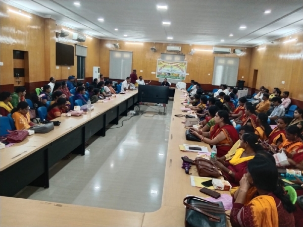 ସୁବର୍ଣ୍ଣପୁର ଜିଲ୍ଲାର ସ୍ୱଳ୍ପ ସଞ୍ଚୟ ସଂଗଠନ, ସୁବର୍ଣ୍ଣପୁରଙ୍କ ସୌଜନ୍ୟରେ ଆର୍ଥିକ ସ୍ୱାକ୍ଷରତା ଓ ଅନ୍ତର୍ଭୁକ୍ତି କରଣ ଶିବିର ଅନୁଷ୍ଠିତ ।