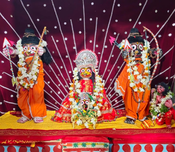ଚାନ୍ଦ ମନ୍ଦିର ଜୀଉ ମାନଙ୍କ ରାମ ଲକ୍ଷ୍ମଣ ଅବତାର