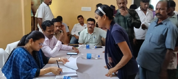 ଜିଲ୍ଲାପାଳଙ୍କ ମିଳିତ ଜନ ଶୁଣାଣୀ ଶିବିର : ୧୫୩ ଅଭିଯୋଗ ତ୍ୱରିତ ସମାଧାନ