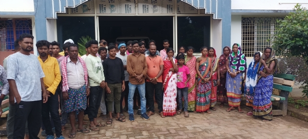ହତ୍ୟାକାରି ମାନଙ୍କୁ ଗିରଫ ଦାବିରେ  ଜୟପୁର ଏସଡିପିଓ ଅଫିସ ଘେରାଉ