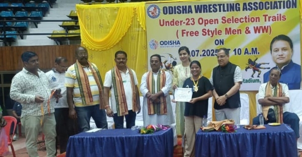 ରାଜ୍ୟସ୍ତରୀୟ କୁସ୍ତିରେ ସମ୍ବଲପୁର  ଖେଳାଳୀ ଜାଫ୍ରିନ ଚୌଧୂରୀଙ୍କୁ ସ୍ବର୍ଣ୍ଣ ପଦକ