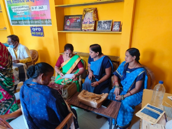 ଗାନ୍ଧୀନଗର ପଡ଼ା, ( ଗାନ୍ଧୀ କ୍ଲବ୍ ) ଠାରେ ବରିଷ୍ଠ ନାଗରିକ ମାନଙ୍କ ପାଇଁ ମାଗଣା ସ୍ଵାସ୍ଥ୍ୟ ଶିବିର ।