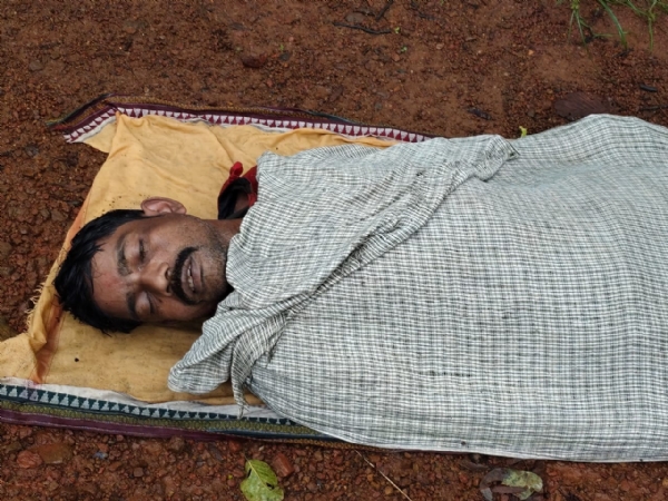 ନାଳରେ ପଡ଼ି ଯୁବକ ମୃତ