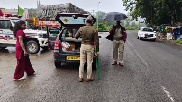 ସଦରଥାନା ପକ୍ଷରୁ ଗାଡିଯାଞ୍ଚ