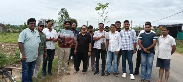 ମୁକ୍ତି ଦ ସୋସିଆଲ୍ ଚେଞ୍ଜ ସଂସ୍ଥା ଦ୍ୱାରା ବାଇପାସ ରୋଡରେ ବୃକ୍ଷରୋପଣ କାର୍ଯ୍ୟକ୍ରମ