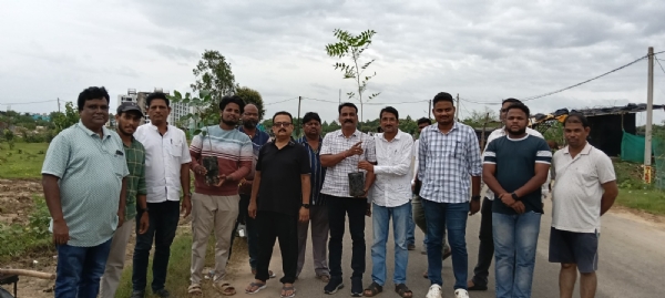 ମୁକ୍ତି ଦ ସୋସିଆଲ୍ ଚେଞ୍ଜ ସଂସ୍ଥା ଦ୍ୱାରା ବାଇପାସ ରୋଡରେ ବୃକ୍ଷରୋପଣ କାର୍ଯ୍ୟକ୍ରମ