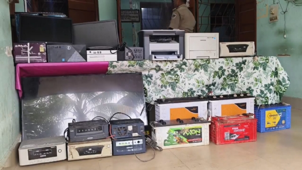 Thief arrest -