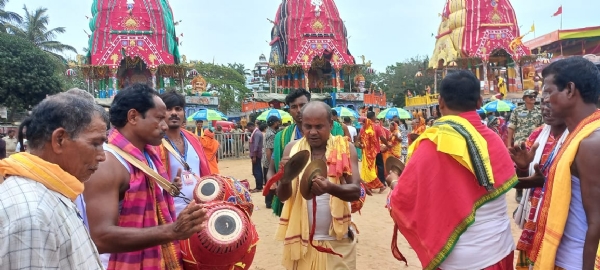 ସଂକୀର୍ତ୍ତନ ଗିନି ଝାଞ୍ଜ ଶଦ୍ଦରେ କମ୍ପୁଛି ଶରଧାବାଲି