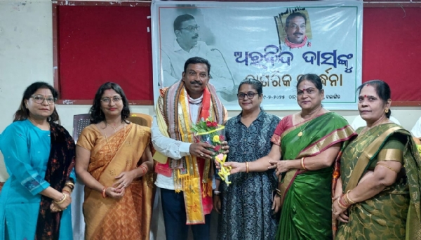 ପ୍ରଦେଶକଂଗ୍ରେସ ମିଡିଆସେଲ ଅଧ୍ୟକ୍ଷଙ୍କୁ ବଲାଙ୍ଗୀରରେ ନାଗରିକ ସମ୍ବର୍ଦ୍ଧନା
