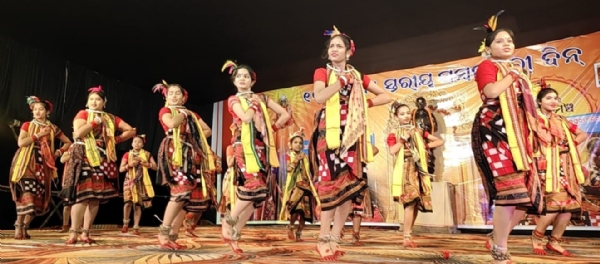ରାଜ୍ୟସ୍ତରୀୟ ସମ୍ବଲପୁରୀ ଦିନ୍ ରେ ସମ୍ବଲପୁରୀ କବିତା ପାଠ ଓ ସାଂସ୍କୃତିକ କାର୍ଯ୍ୟକ୍ରମ
