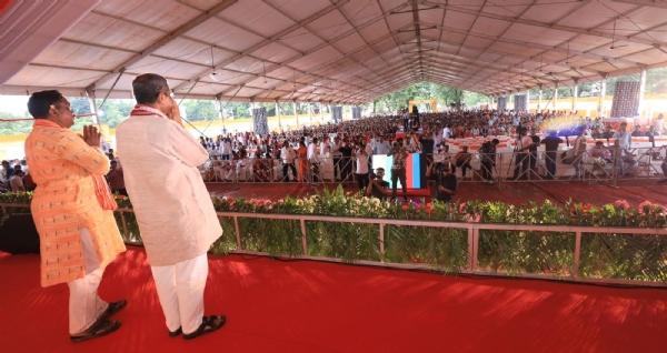 ଦେବଗଡ଼ରେ “ଗରିବ କଲ୍ୟାଣ ଓ ବିକାଶ ସମାବେଶ”