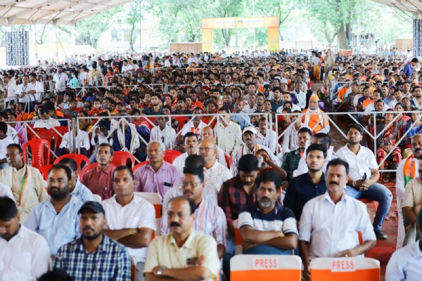 ଦେବଗଡ଼ରେ “ଗରିବ କଲ୍ୟାଣ ଓ ବିକାଶ ସମାବେଶ”