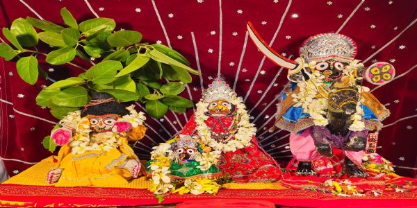 ନବମୀ ତିଥି ଅବତାର ଶେଷ ଦିବସରେ ବୁଦ୍ଧ ଓ କଳକୀ ରୂପରେ ଠାକୁର