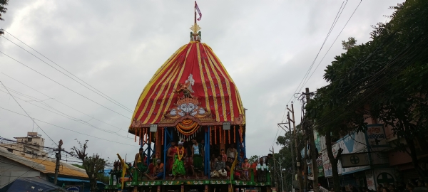 ଲକ୍ଷାଧିକ ଭକ୍ତଙ୍କ ଗହଣରେ ତିନି ଠାକୁର ଗଲେ ବାଙ୍କମଠରୁ ମାଉସୀ ମା’ ଘର