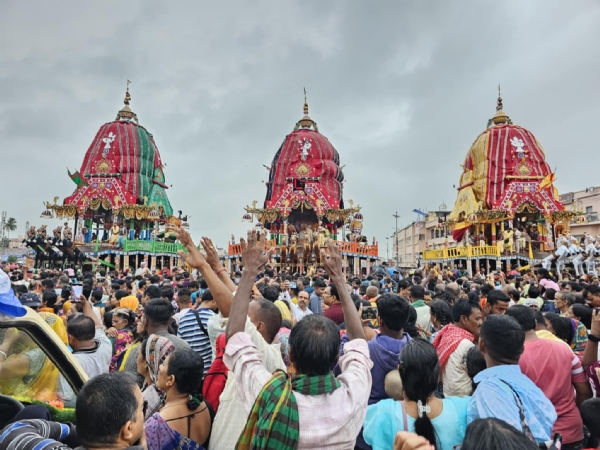 ରଥାରୂଢ଼ ଚତୁର୍ଦ୍ଧାମୂର୍ତି