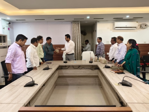 ରଥ ଡିୟୁଟି ଅଧିକାରୀ ଙ୍କୁ ବିଦାୟ ସମ୍ବର୍ଦ୍ଧନା।