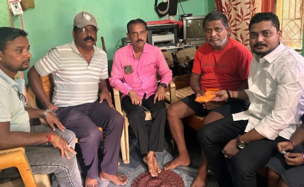 ଅଂଶୁମାନ ମେମୋରିଆଲ ଟ୍ରଷ୍ଟ ପକ୍ଷରୁ ପକ୍ଷାଘାତ ପୀଡିତଙ୍କୁ ଆର୍ôଥକ ସହାୟତା ପ୍ରଦାନ